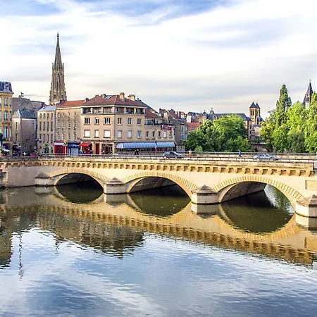 Metz, Lumineux, Terrasse Cosy Et Parking Prive Inclus * Μετς