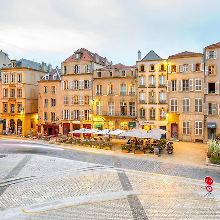Διαμέρισμα Metz, Lumineux, Terrasse Cosy Et Parking Prive Inclus Μετς
