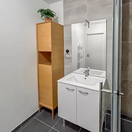 Διαμέρισμα Metz, Lumineux, Terrasse Cosy Et Parking Prive Inclus Μετς