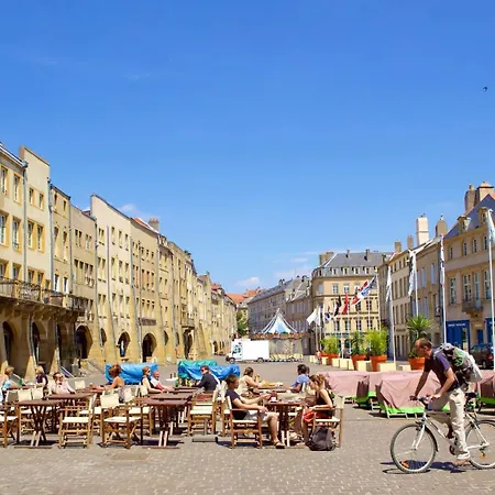 Metz, Lumineux, Terrasse Cosy Et Parking Prive Inclus Διαμέρισμα *