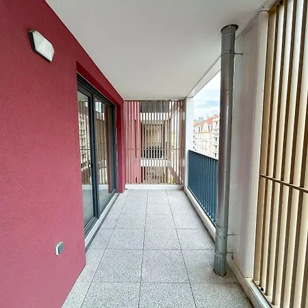 Διαμέρισμα Metz, Lumineux, Terrasse Cosy Et Parking Prive Inclus