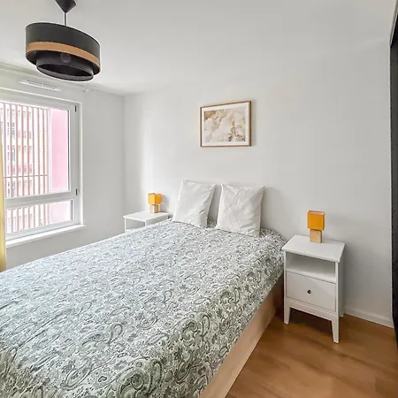 Διαμέρισμα Metz, Lumineux, Terrasse Cosy Et Parking Prive Inclus Μετς